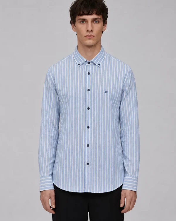 Camisa de rayas azul celeste con cuello button-down – Sandro Marini